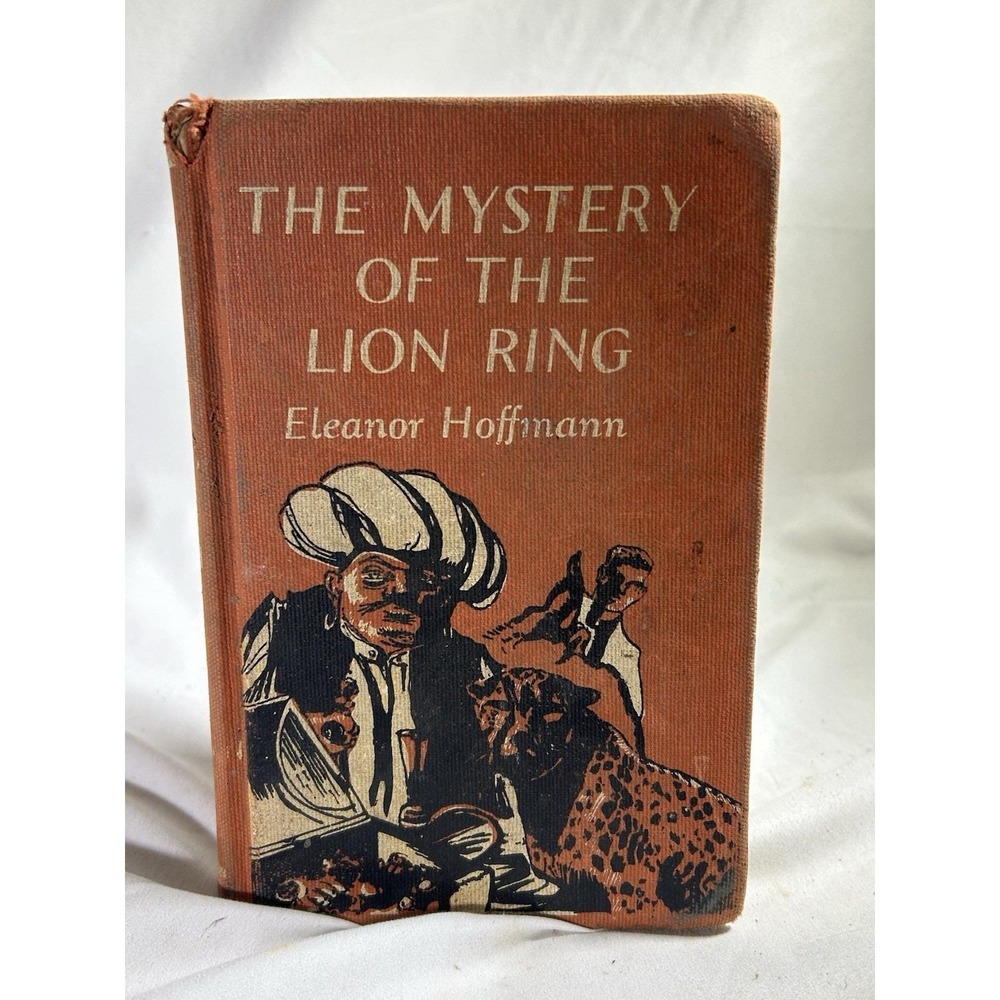 Vintage The Mystery of the Lion Ring Eleanor Hoffman Book Hardback 1953